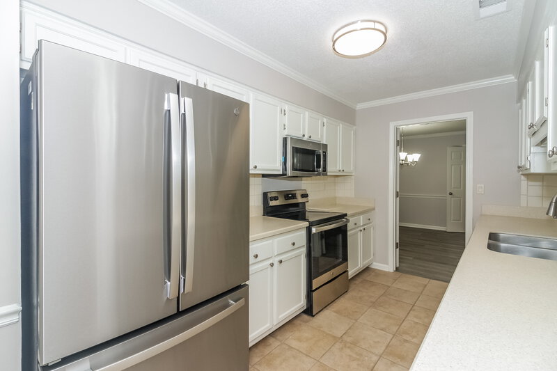 2,810/Mo, 7309 Germantown Trail Memphis, TN 38125 Kitchen View