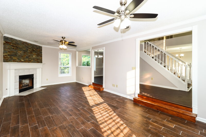 2,140/Mo, 6044 Woodstock Hills Dr Millington, TN 38053 Living Room View 2