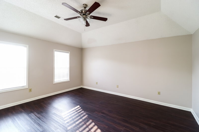 2,140/Mo, 6044 Woodstock Hills Dr Millington, TN 38053 Main Bedroom View 2