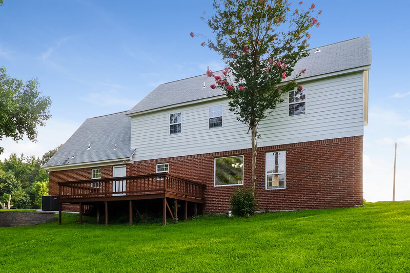 2,140/Mo, 6044 Woodstock Hills Dr Millington, TN 38053 Rear View