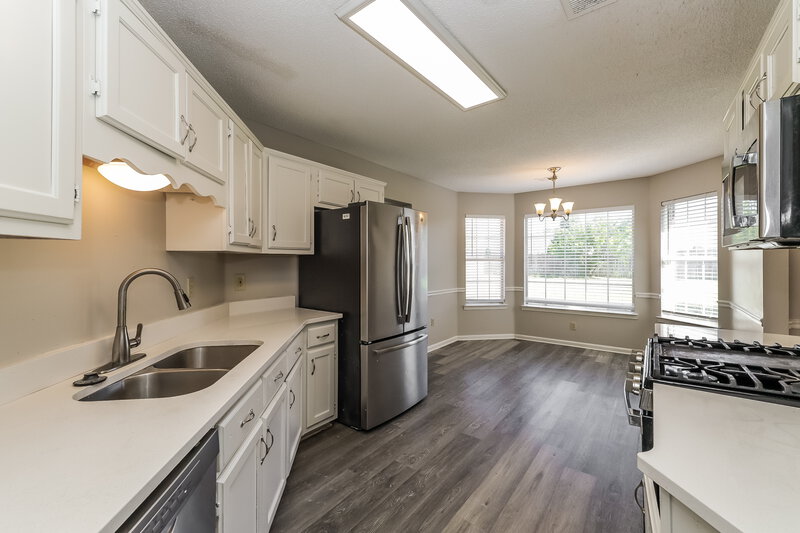 1,750/Mo, 7364 Wendy Way Walls, MS 38680 Kitchen View