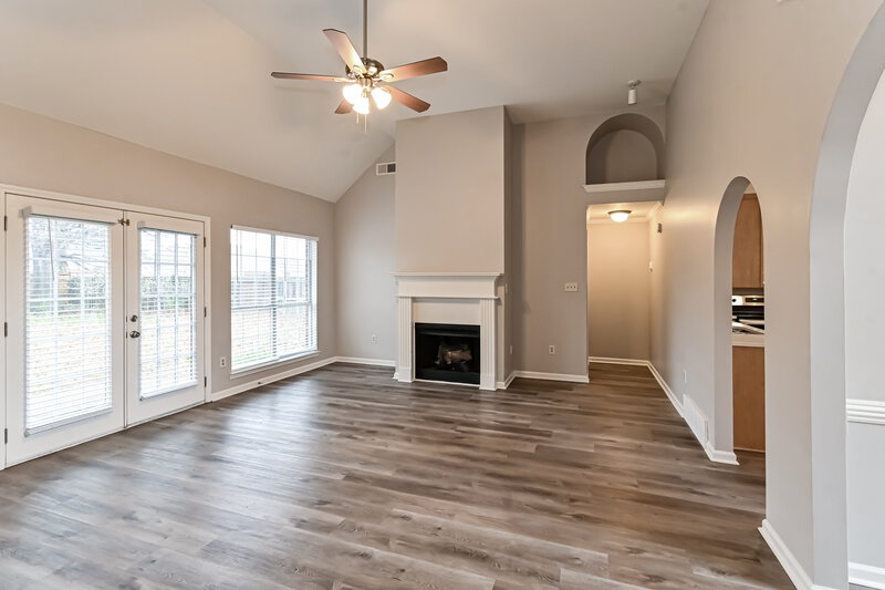 2,095/Mo, 7376 Wendy Way Walls, MS 38680 Living Room View 3