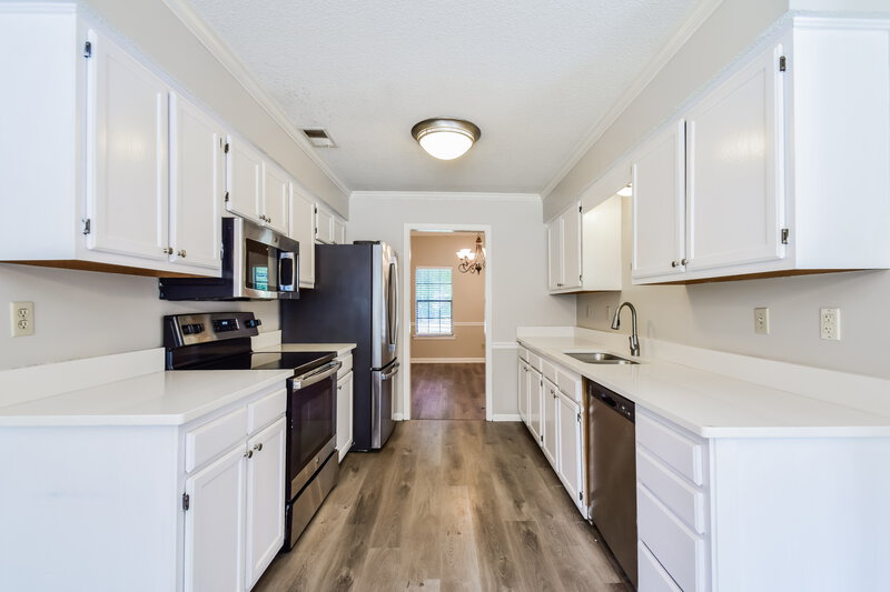 2,210/Mo, 7190 Pecan Hill Rd Southaven, MS 38671 Kitchen View 2