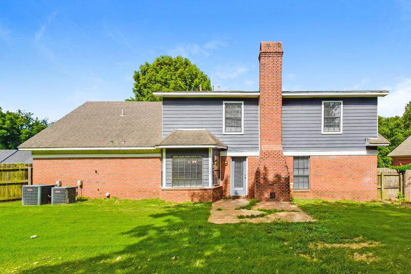 2,210/Mo, 7190 Pecan Hill Rd Southaven, MS 38671 Rear View