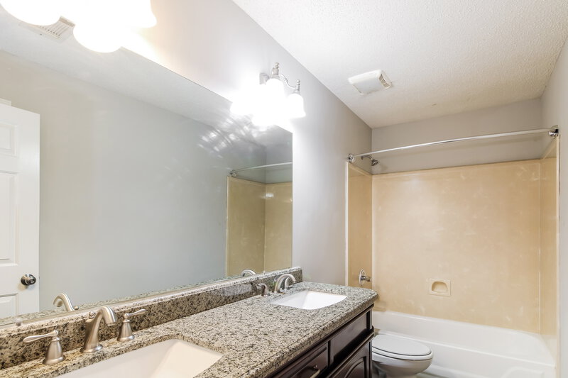 3,320/Mo, 1728 Edgeburg Ln Cordova, TN 38016 Bathroom View