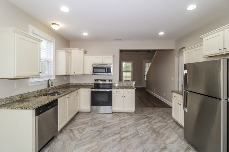 2,190/Mo, 4743 W Petite Loop Olive Branch, MS 38654 Kitchen View