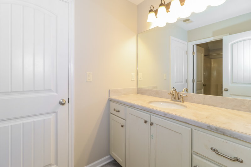 2,190/Mo, 4743 W Petite Loop Olive Branch, MS 38654 Bathroom View