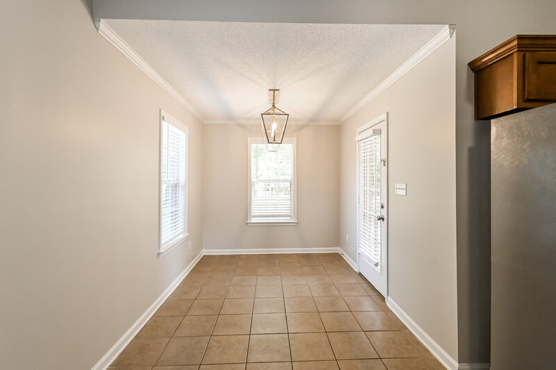 2,220/Mo, 70 Desoto Ave Hernando, MS 38632 Dining Room View