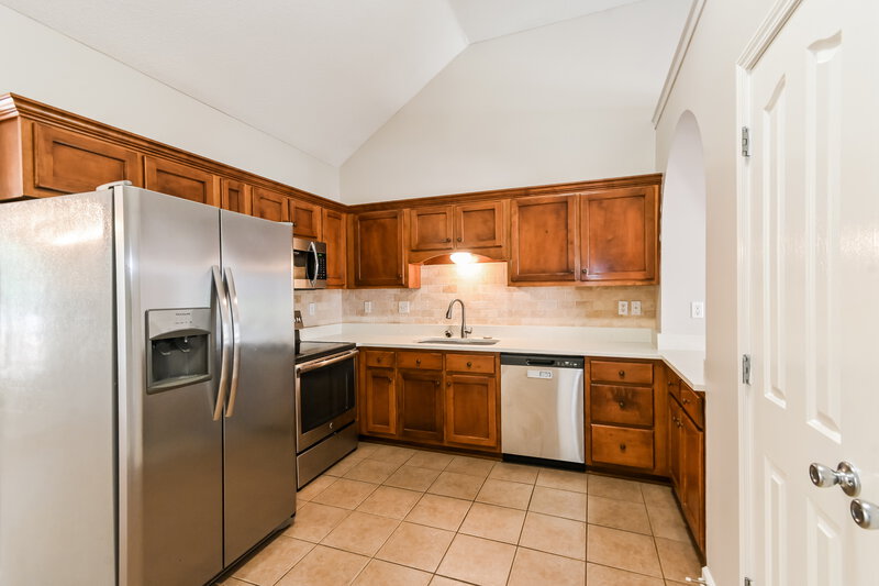 2,220/Mo, 70 Desoto Ave Hernando, MS 38632 Kitchen View