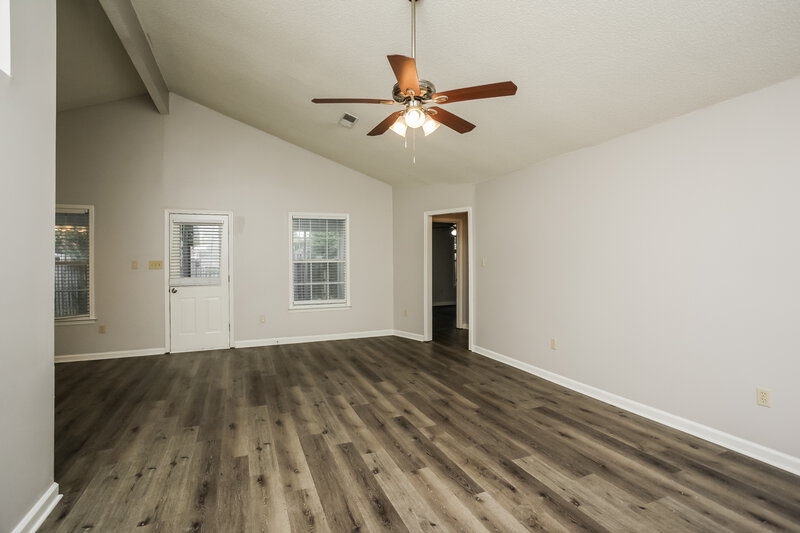 1,640/Mo, 7196 Atterbury Cir W Southaven, MS 38671 Living Room View