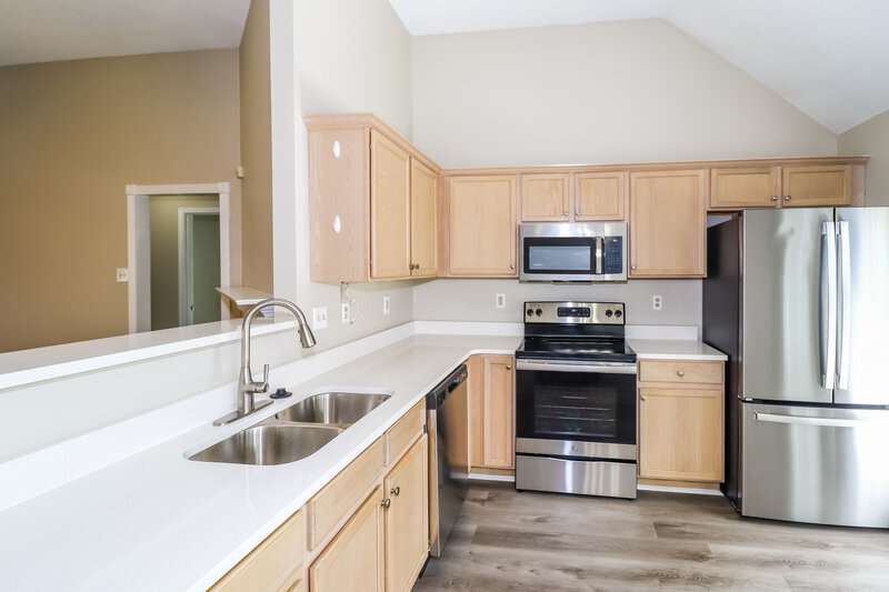 1,840/Mo, 80 Village Dr Oakland, TN 38060 Kitchen View