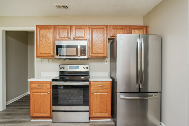 1,790/Mo, 50 Oakland Woods Cove Oakland, TN 38060 Kitchen View 2