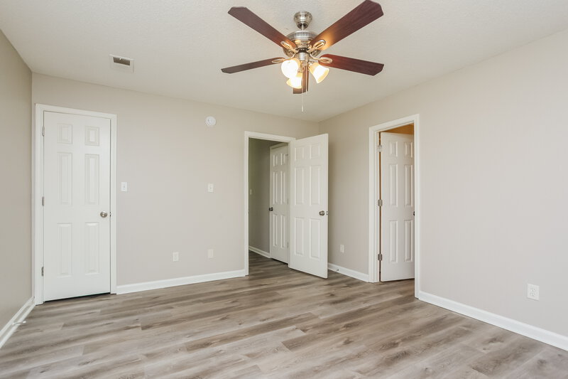 1,790/Mo, 50 Oakland Woods Cove Oakland, TN 38060 Main Bedroom View 2