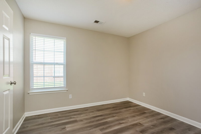 1,790/Mo, 50 Oakland Woods Cove Oakland, TN 38060 Bedroom View