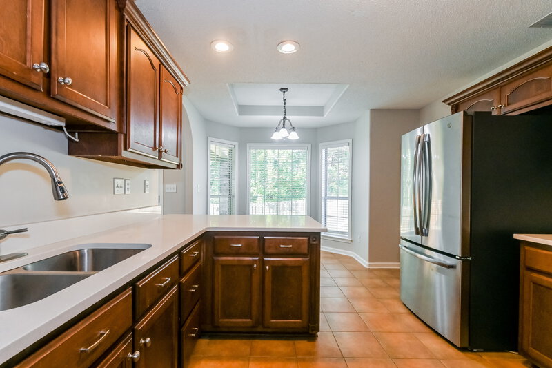 2,010/Mo, 157 Pebble Creek Cove E Hernando, MS 38632 Kitchen View 2