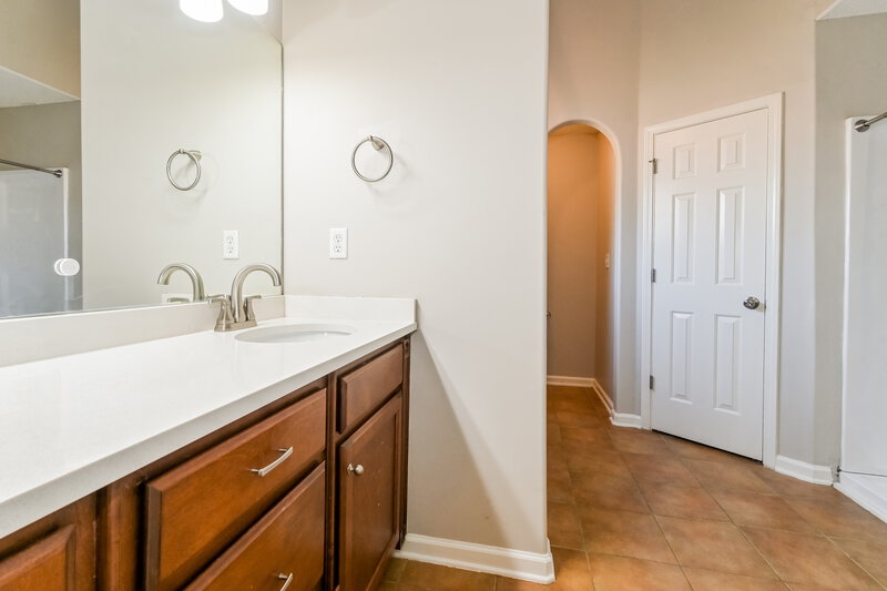 2,010/Mo, 157 Pebble Creek Cove E Hernando, MS 38632 Main Bathroom View 2