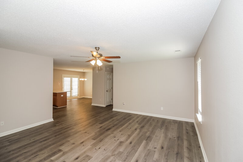 2,300/Mo, 9961 Fox Run Dr Olive Branch, MS 38654 Living Room View