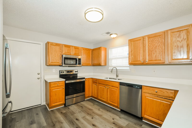 2,100/Mo, 9961 Fox Run Dr Olive Branch, MS 38654 Kitchen View