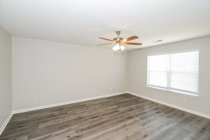 2,300/Mo, 9961 Fox Run Dr Olive Branch, MS 38654 Main Bedroom View