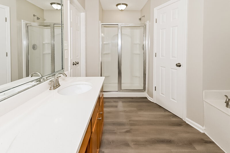 2,590/Mo, 7087 Maple Grove Rd Olive Branch, MS 38654 Main Bathroom View