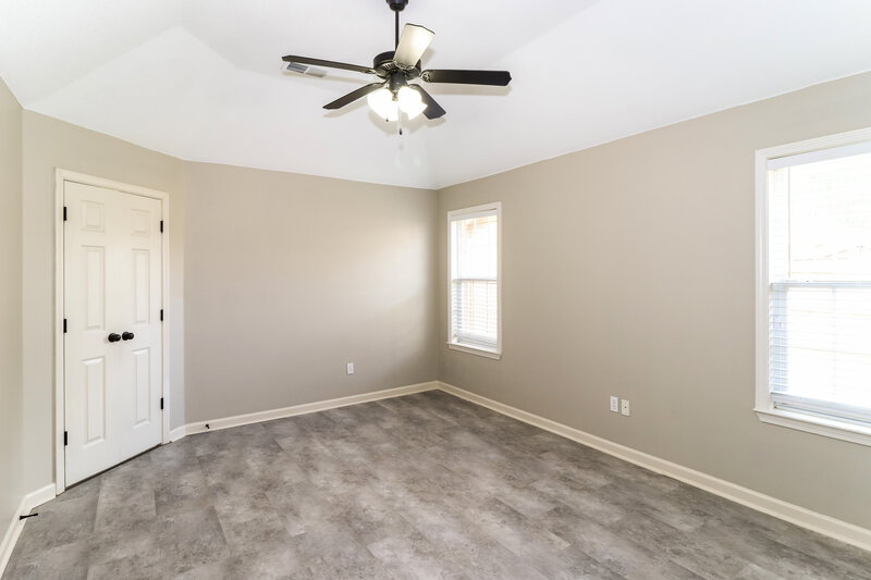 1,835/Mo, 105 Clay Hills Dr Oakland, TN 38060 Main Bedroom View
