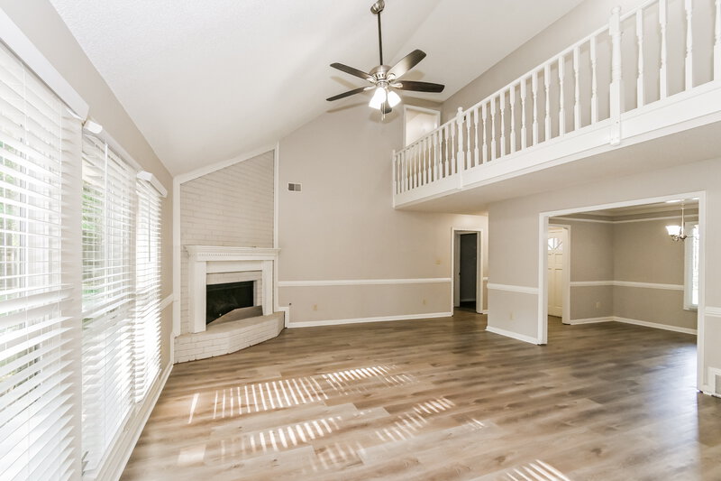 2,565/Mo, 7653 Dexter Run Cir Cordova, TN 38016 Living Room View