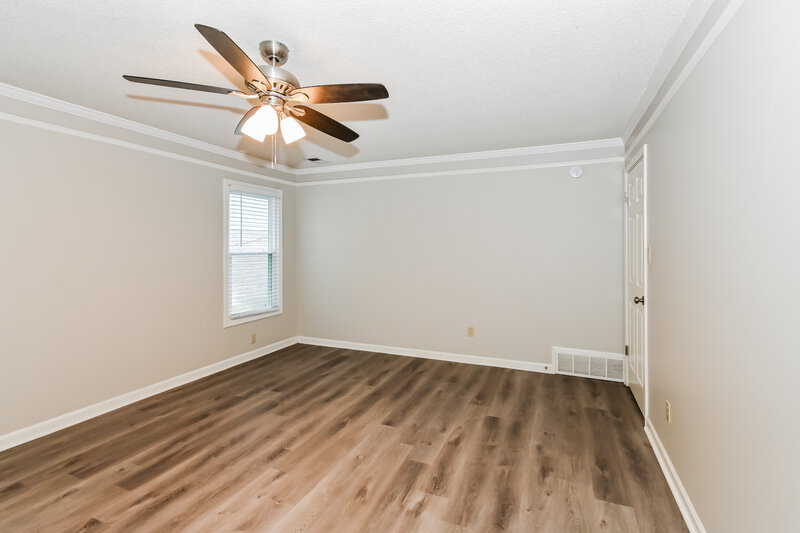 2,565/Mo, 7653 Dexter Run Cir Cordova, TN 38016 Main Bedroom View 2