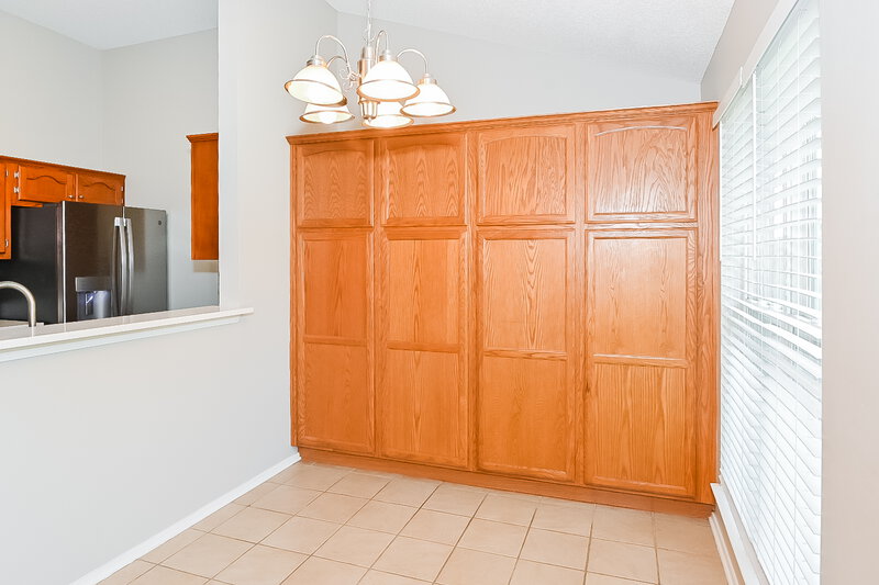 1,600/Mo, 5621 April Dr Southaven, MS 38671 Dining Room View
