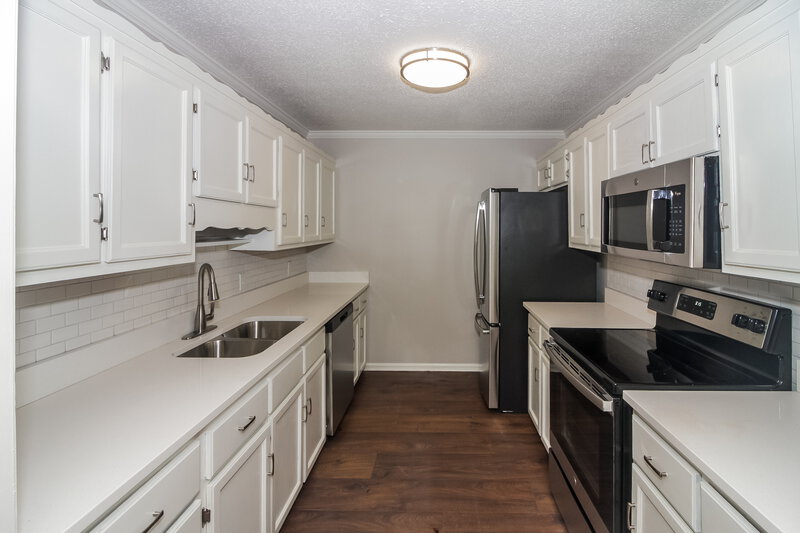 2,200/Mo, 7308 Alexander Rd Olive Branch, MS 38654 Kitchen View