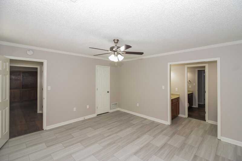 2,200/Mo, 7308 Alexander Rd Olive Branch, MS 38654 Main Bedroom View 2