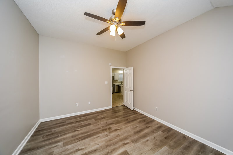 2,410/Mo, 7621 Davis Pkwy Southaven, MS 38671 Main Bedroom View 2