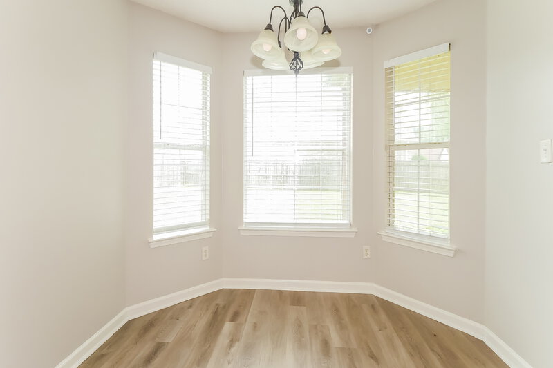 2,365/Mo, 5520 Amanda Belle Southaven, MS 38672 Dining Room View