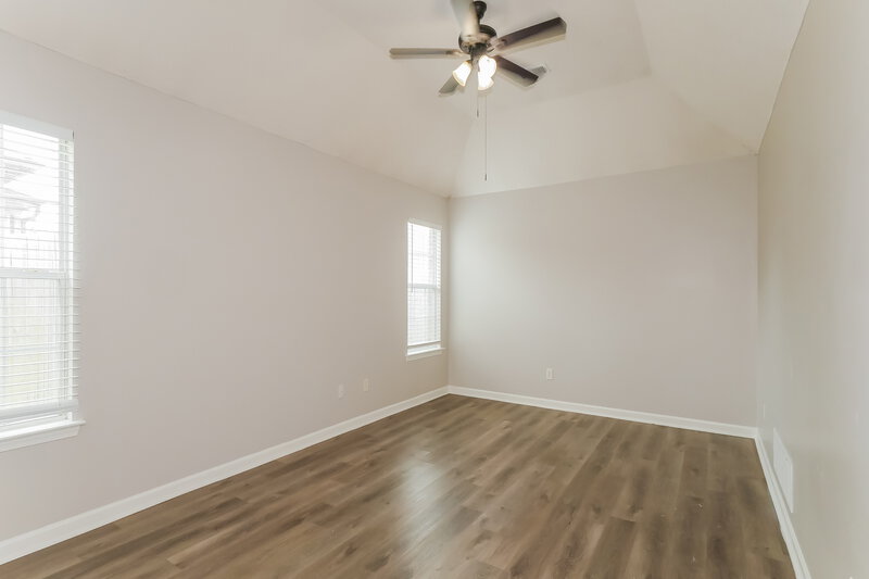 2,365/Mo, 5520 Amanda Belle Southaven, MS 38672 Main Bedroom View