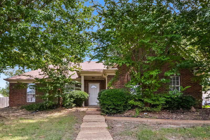 1,885/Mo, 7100 Hunters Horn Dr Olive Branch, MS 38654 External View