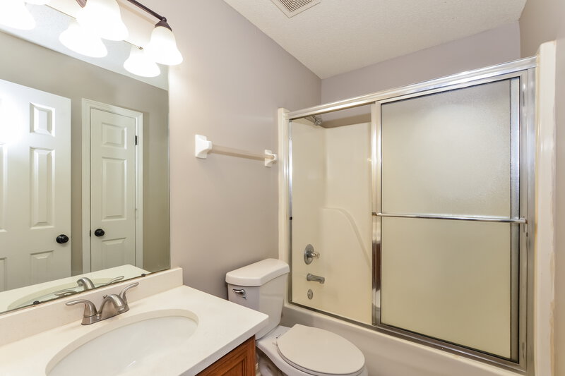 1,885/Mo, 7100 Hunters Horn Dr Olive Branch, MS 38654 Bathroom View