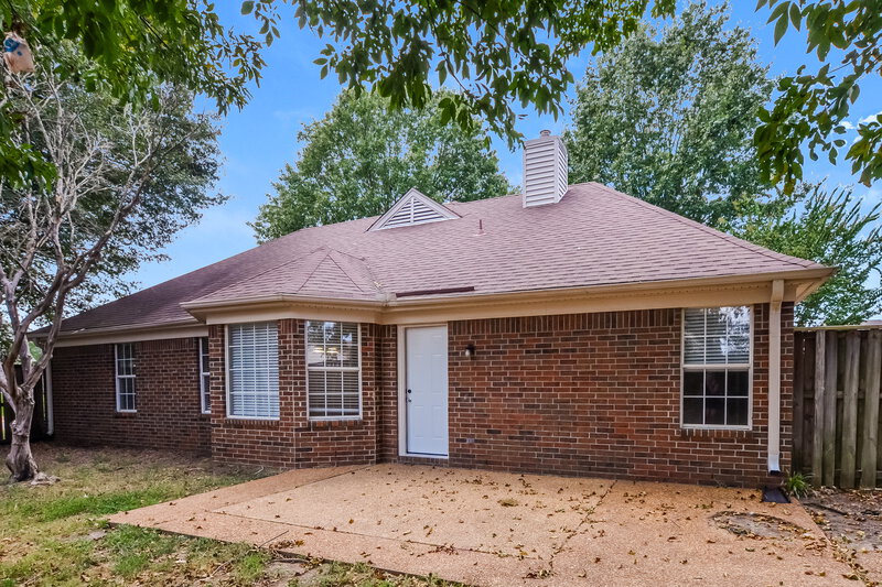 1,885/Mo, 7100 Hunters Horn Dr Olive Branch, MS 38654 Rear View