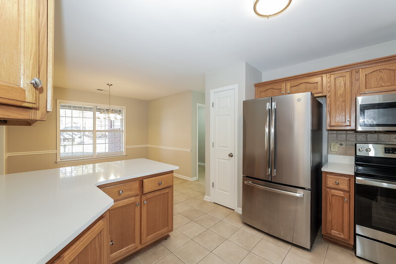 2,340/Mo, 120 Brookwood Cir Oakland, TN 38060 Kitchen View