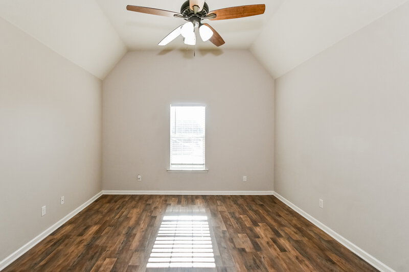 2,415/Mo, 8873 Lezlarken Ln Olive Branch, MS 38654 Main Bedroom View