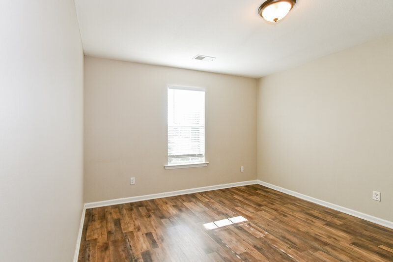 2,415/Mo, 8873 Lezlarken Ln Olive Branch, MS 38654 Bedroom View 2