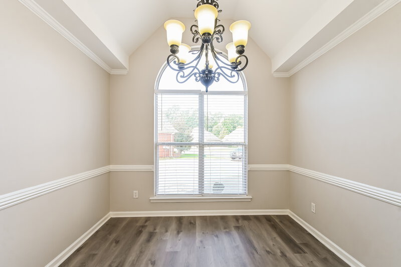2,450/Mo, 4224 St Anne Cove Southaven, MS 38672 Dining Room View