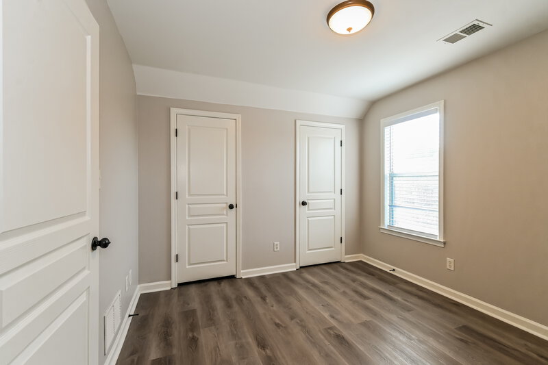 2,450/Mo, 4224 St Anne Cove Southaven, MS 38672 Bedroom View 2