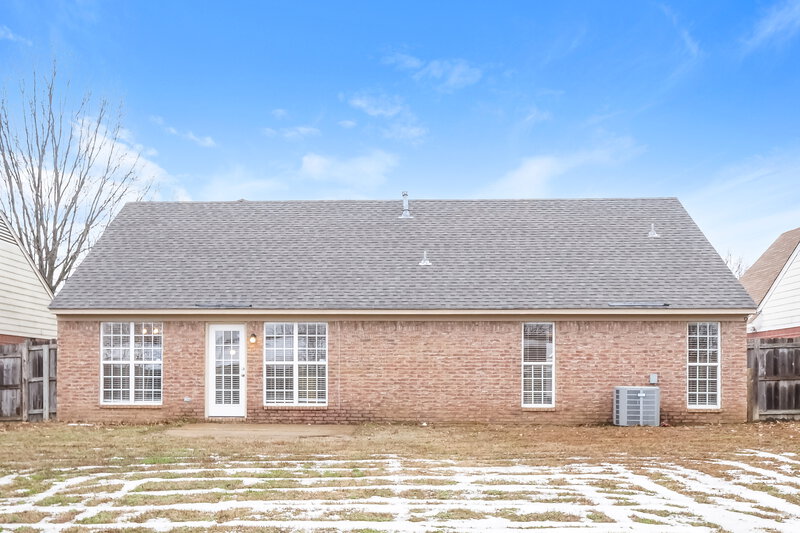 1,715/Mo, 1801 Cherry Creek Dr Southaven, MS 38671 Rear View