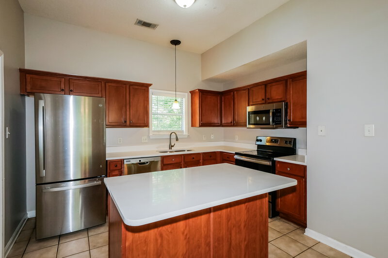 2,220/Mo, 1341 Broadstone Ln Cordova, TN 38016 Kitchen View