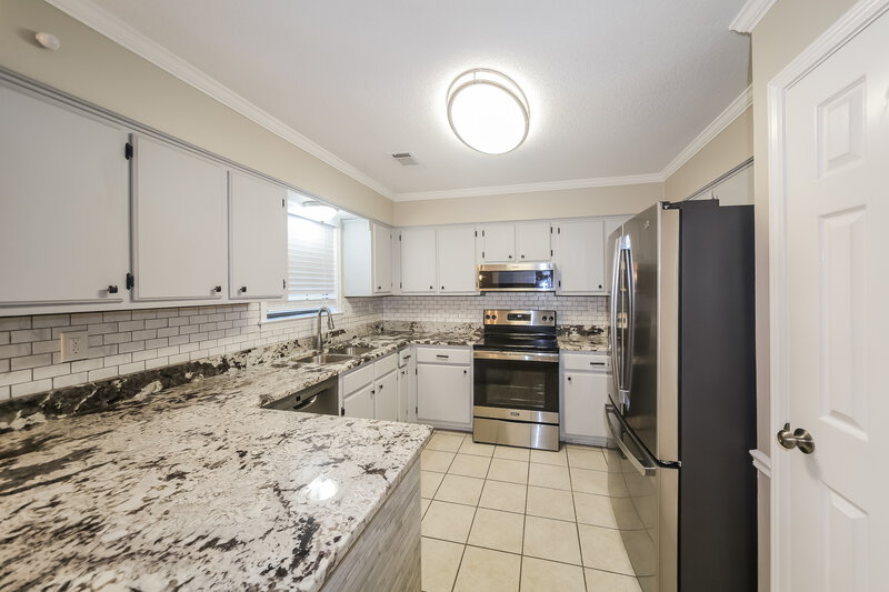 1,780/Mo, 7023 Andrews Rd Bartlett, TN 38135 Kitchen View