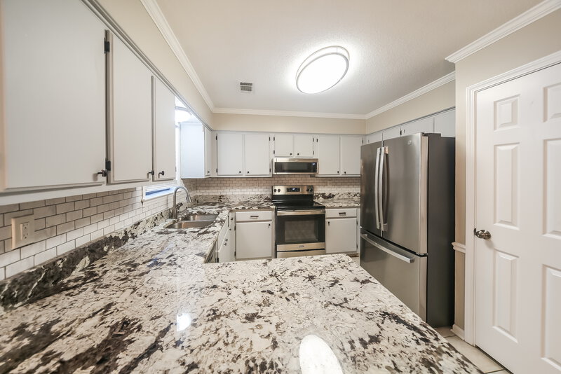 1,780/Mo, 7023 Andrews Rd Bartlett, TN 38135 Kitchen View 2