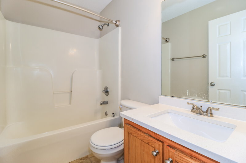 1,605/Mo, 1187 Destin Dr Cordova, TN 38018 Bathroom View
