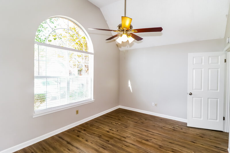 1,685/Mo, 1834 Dewars Cove N Cordova, TN 38016 Main Bedroom View