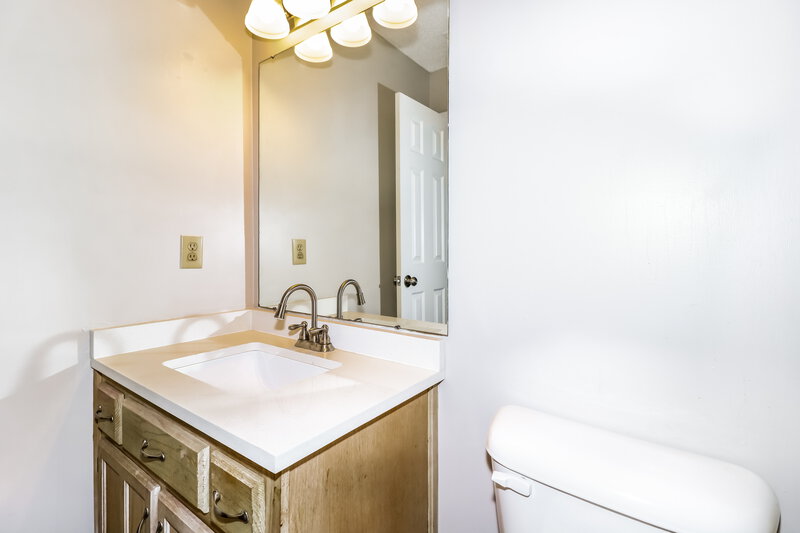 1,685/Mo, 1834 Dewars Cove N Cordova, TN 38016 Bathroom View
