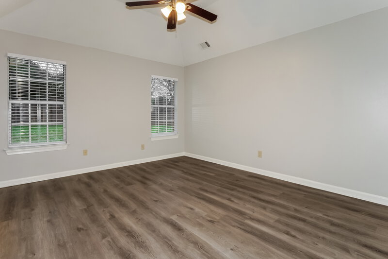 1,785/Mo, 3158 Clubview Cove N Lakeland, TN 38002 Main Bedroom View