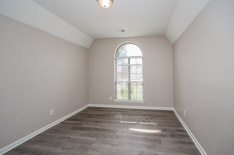2,360/Mo, 4880 Barkshire Dr Memphis, TN 38141 Bedroom View 2